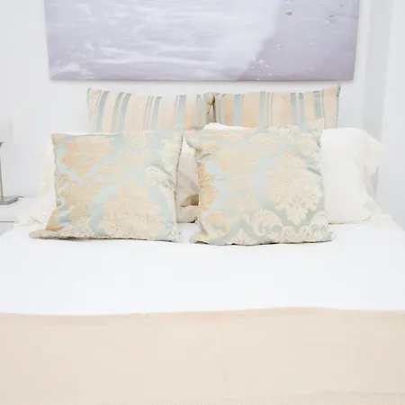 C57 - Spacious And Bright Apartment Malaga
