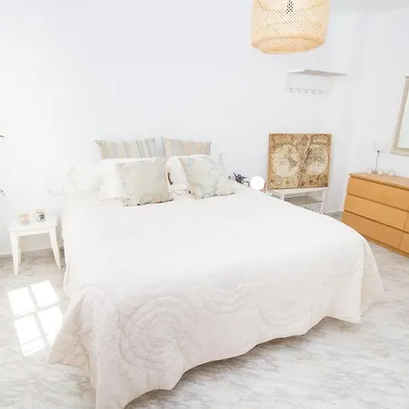 C57 - Spacious And Bright Apartment *